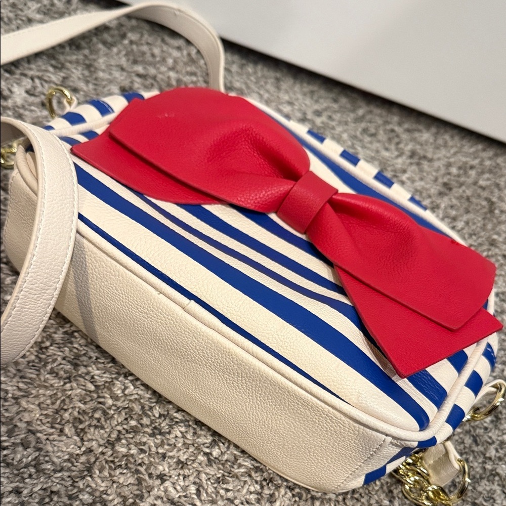 Betsey Johnson Striped Navy & White Crossbody Bag with Red Bow Accent purse - Picture 9 of 9